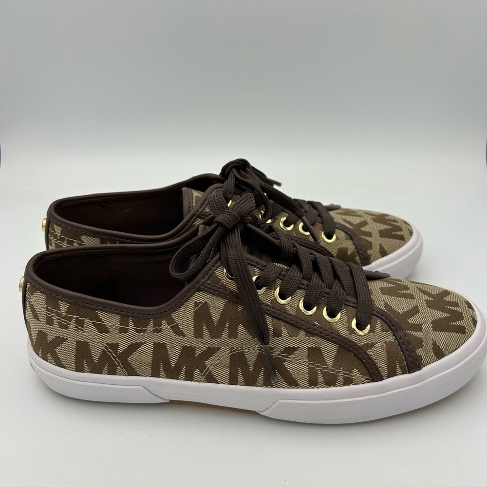 NEW Michael Kors Women Shoes Size 7.5 M